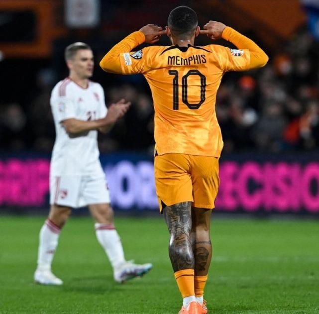 荷兰队在欧预赛中战胜乌克兰，取得关键胜利(荷兰队欧预赛战绩)