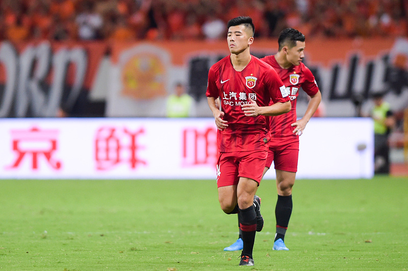 澳门金沙娱乐在线-国安客场逆转上港，争冠形势重新振奋(国安vs上港是足球比赛)